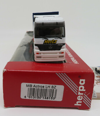 HERPA - Camion avec porte container 40 pieds 3 essieux HH BODE - VOLVO