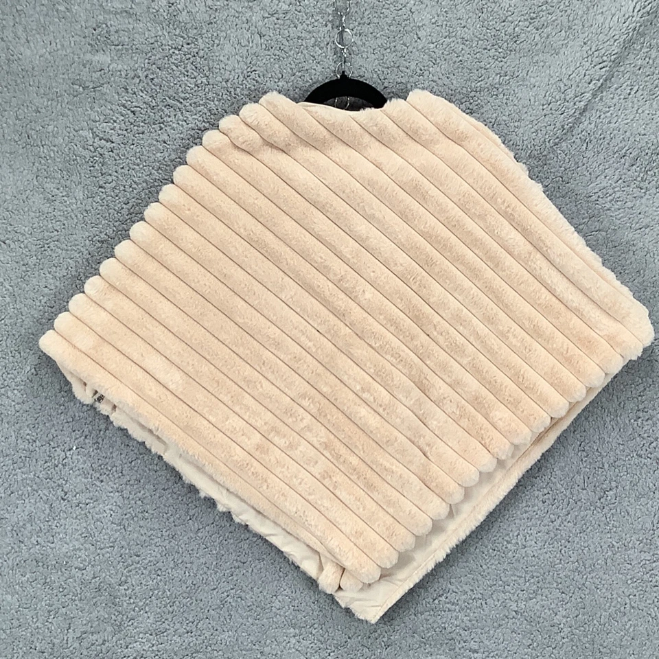 Poncho capa de piel sintética La Fiorentina talla única marfil asimétrico forrado con cremallera Foto 2 de 4