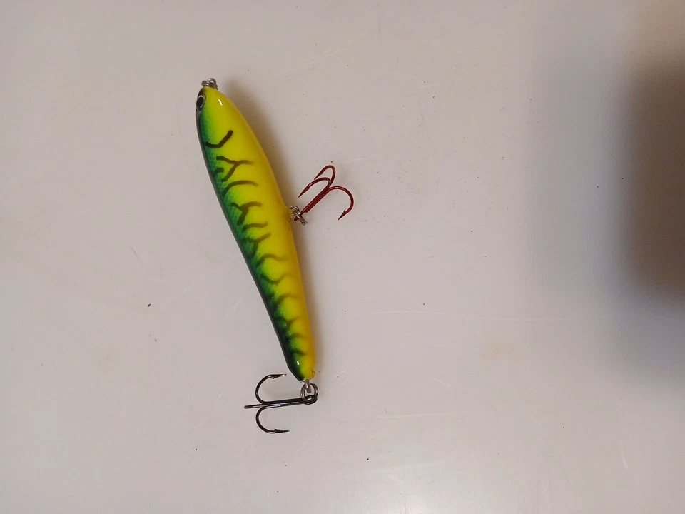 Fishing lures with case - Image 3 of 4
