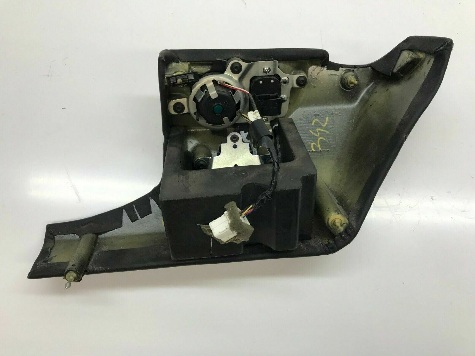 FERRARI 458 DRIVER LEFT LH UNDER DASH ASSEMBLY W/ SWITCH OEM 8253800 83448900
