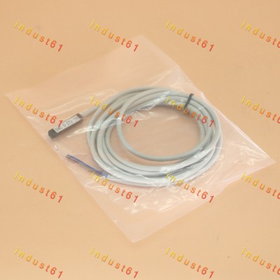 1PCS NEW FOR   Magnetic Switch D-Z73-100 SPOT STOCKS #F14