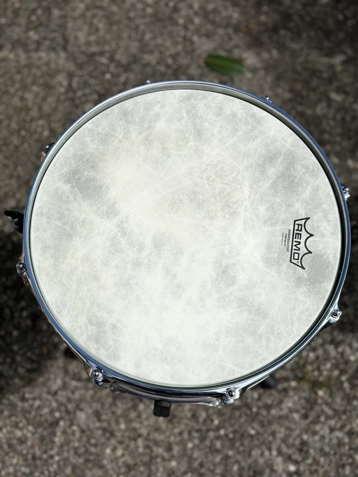 Caja de acero 14x6,5 Foto 4 de 4