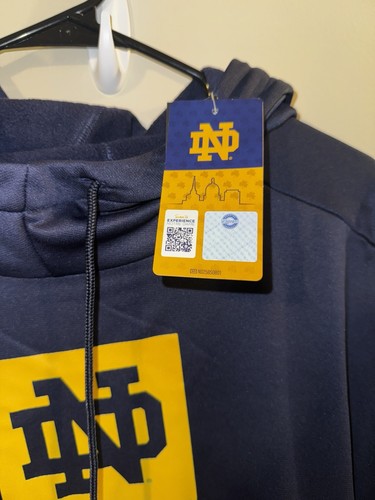 Sudadera con capucha mediana 2025 nueva con etiquetas emitida por el equipo Notre Dame Football Under Armour Playoff - Imagen 3 de 7