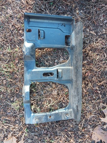 92 93 94 95 Buick LT, D/S Headlamp And Mounting Panel Bracket From 93 Lesabre - Picture 1 of 4
