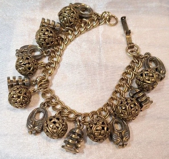 Pulsera de Colección Latón Filigrana Bola Gruesa Oriental Étnica Multi 17 Dijes 7"L *RARA Foto 4 de 4