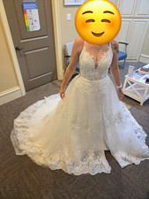 Ivory Lace A-Line Wedding Dress Sleeveless V-Neck with Train size 12