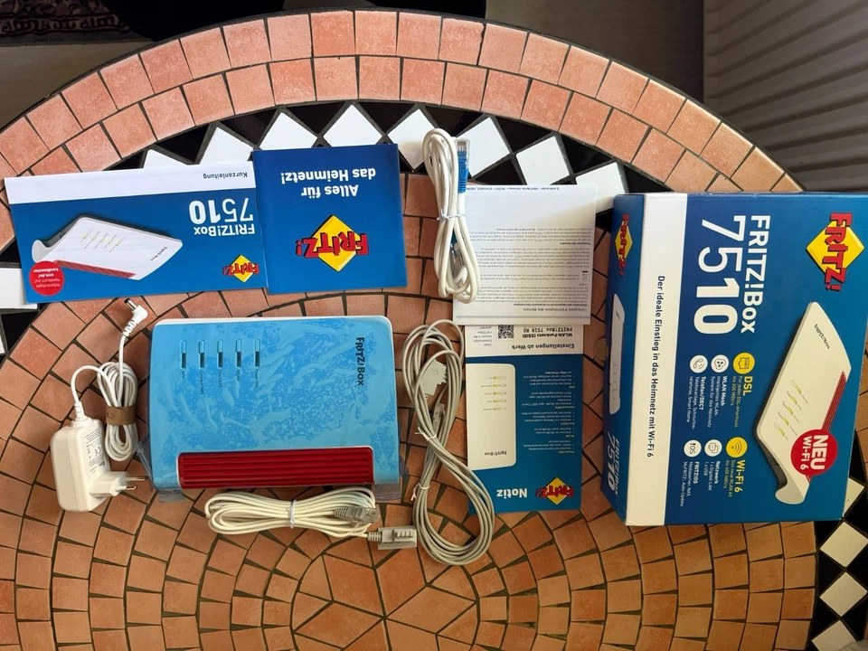 FRITZ!Box 7510 WLAN-Router Wifi 6 mit Wandhalterung