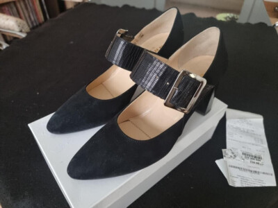 Luxury pumps suede black-women's size 39 mint condition