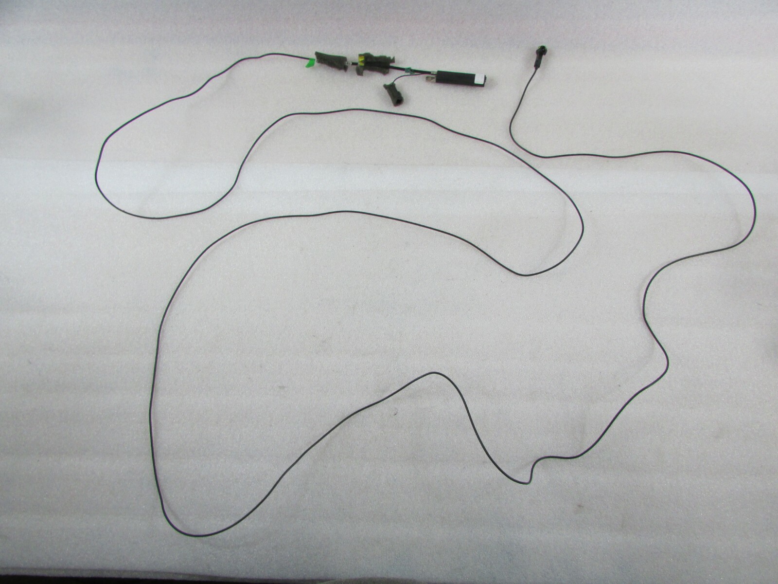 Ferrari 599 GTB, Antenna Amp and Dash Wire Harness, Used, P/N 236512, 191500