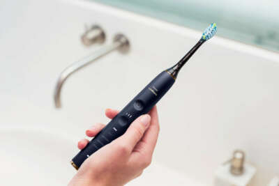 New Philips Sonicare DiamondClean Smart 9700 HX993L Electric