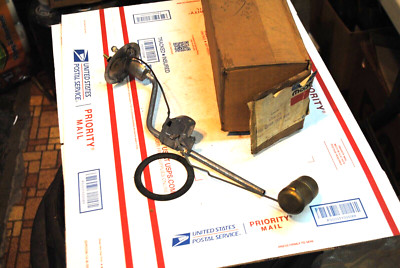 NOS MOPAR 1974 75 DODGE PLYMOUTH CHRYSLER FUEL TANK SENDING UNIT  3780425