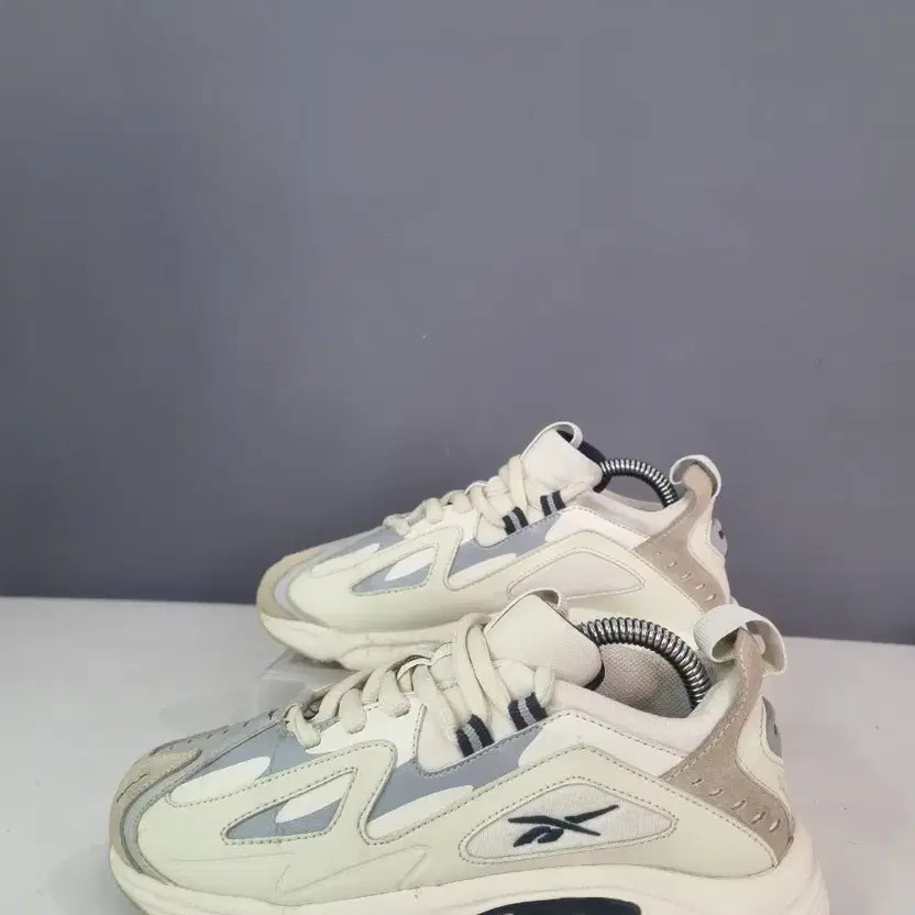 Reebok DMX 1200 Vintage Sneakers Lightly Used