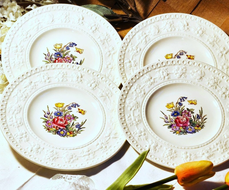 Vintage Wedgwood "Tintern" Set of 4 Bread Plates