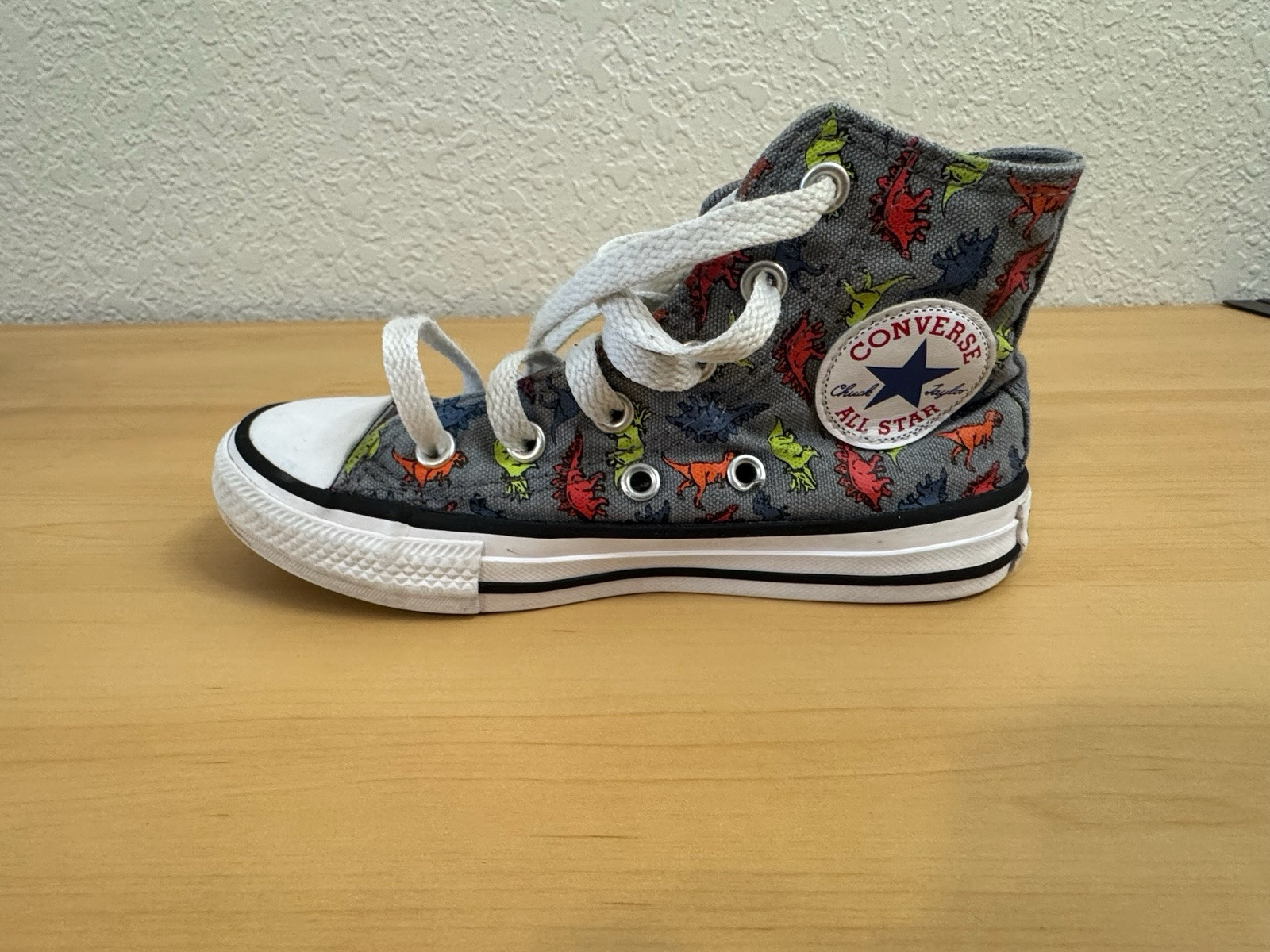 Converse All Stars Juniors Dinoverse Hi tops,Size 11.5 thumbnail 9