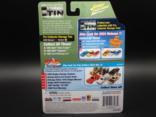 2025 JOHNNY LIGHTNING 1965 FORD MUSTANG FASTBACK GREEN 2+2 TIN R1 VS A NO 3 1:64 - Picture 6 of 7
