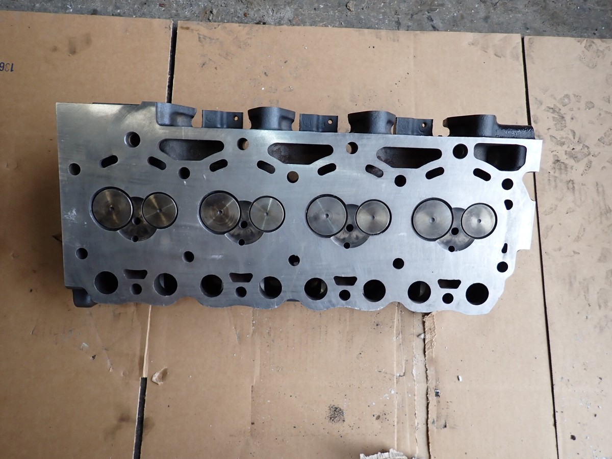 Deutz BF4M2012 Diesel Engine Cylinder Head 04252714