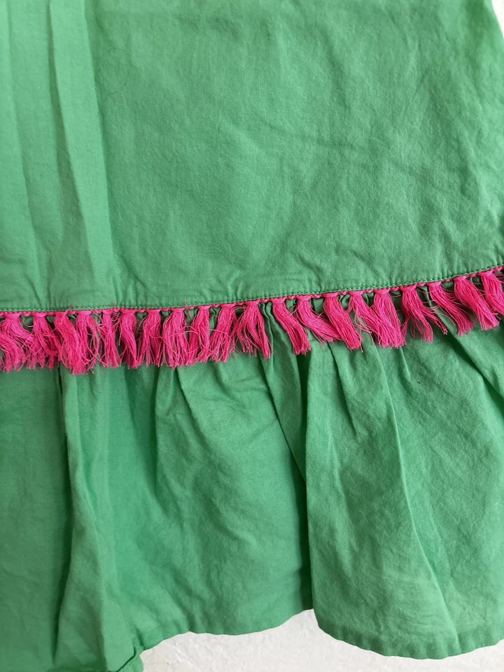 Vestido boutique para niños pequeños 3-4 años verde estilo español bordado | Marca Mini Boden Foto 4 de 4