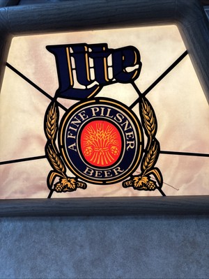 Vintage 1984 Miller Lite Hanging Light Up Beer Sign Pool Table