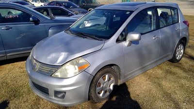 Corner/Park Light Fog-driving Bumper Mounted Hatchback Fits 07-12 VERSA 271839