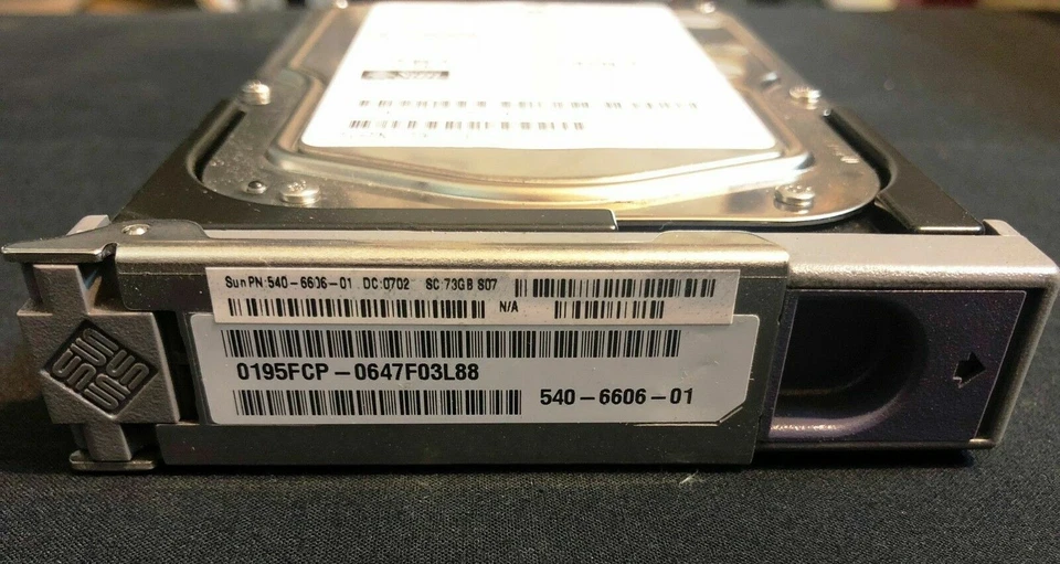 Oracle Sun 540-6606 / 390-0260 - 72GB - 15000 RPM - SCSI Disk w/ Bracket - Image 2 of 4