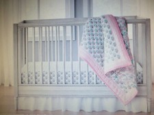 pottery barn juniper baby/toddler quilt matching crib sheet use on both nip