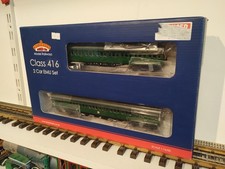 Bachmann (OO) 31-379 Class 416 2EPBEMU in BR Green.