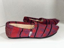 Toms Knit Slip On Lined Ballet Flats Size 7 Womens Red Gray Blue Loafers Fuzzy