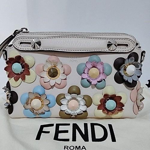 Fendi Vitheway Mini Shoulder Bag Off White Leather Key Holder 7.9x5.1x3.7 in