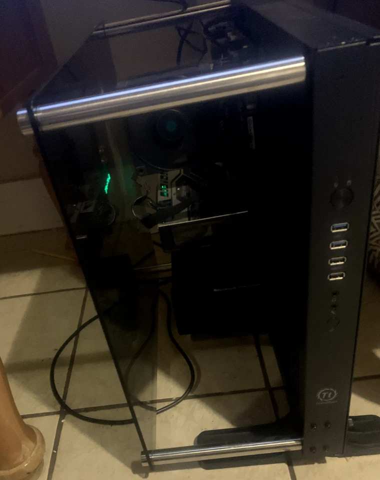 gaming pc color black, in great condition ryzen 5 3600 6-core - Image 4 of 4