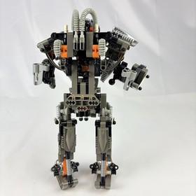 LEGO BIONICLE: Exo-Toa (8557) Incomplete Missing 2 Hooks On RH W/Instructions