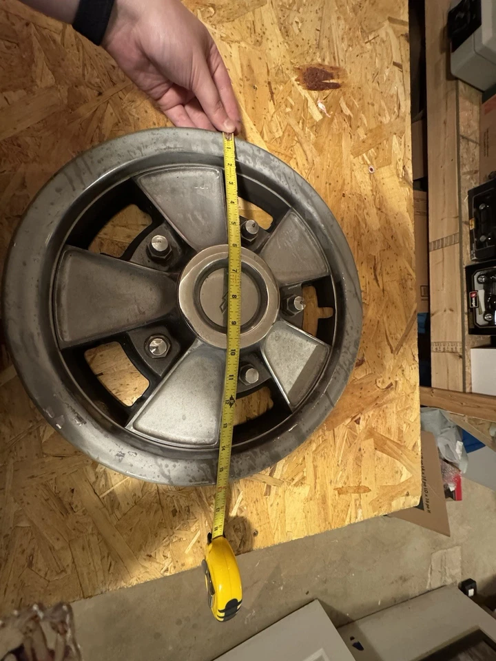 4 Magnesium Hub Caps Rare 14 inch - Image 2 of 3