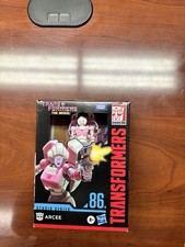 Transformers Studio Series Deluxe Class Arcee Action Figure 86-16