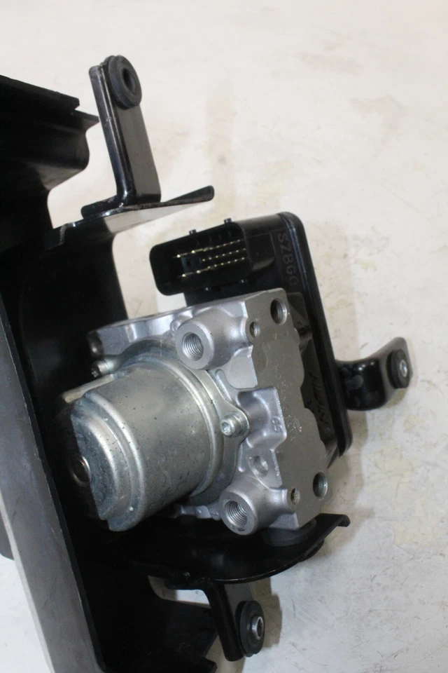 MÓDULO DE BOMBA ABS GSX1250SA SUZUKI BANDIT 1250S 2016 Foto 2 de 4