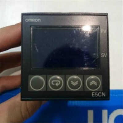 1Pcs New Omron E5CN-RTU Temperature Controller vx