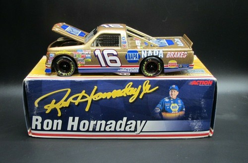 Camioncino Pressofuso Action 1/24 Ron Hornaday NAPA 1997 Oro NASCAR