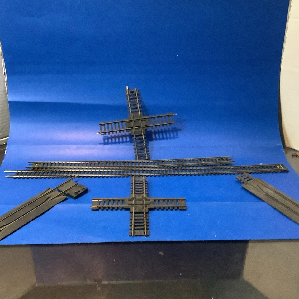 Huge Lot Vintage Atlas/Life Like/ Tyco HO Train Tracks Curves/Straight & More - Image 3 of 4