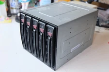 Supermicro CSE-M35T-1B 3x 5.25" -  5x 3.5” SATA HDD hotswap mobile rack w/ trays