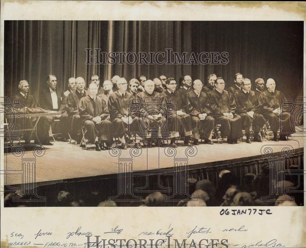 1977 Press Photo Delegates in judicial robes sit on the stage during conference