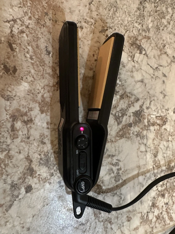 Plancha de pelo GVP MINI PLANCHA tamaño de viaje cartera tamaño Foto 4 de 4