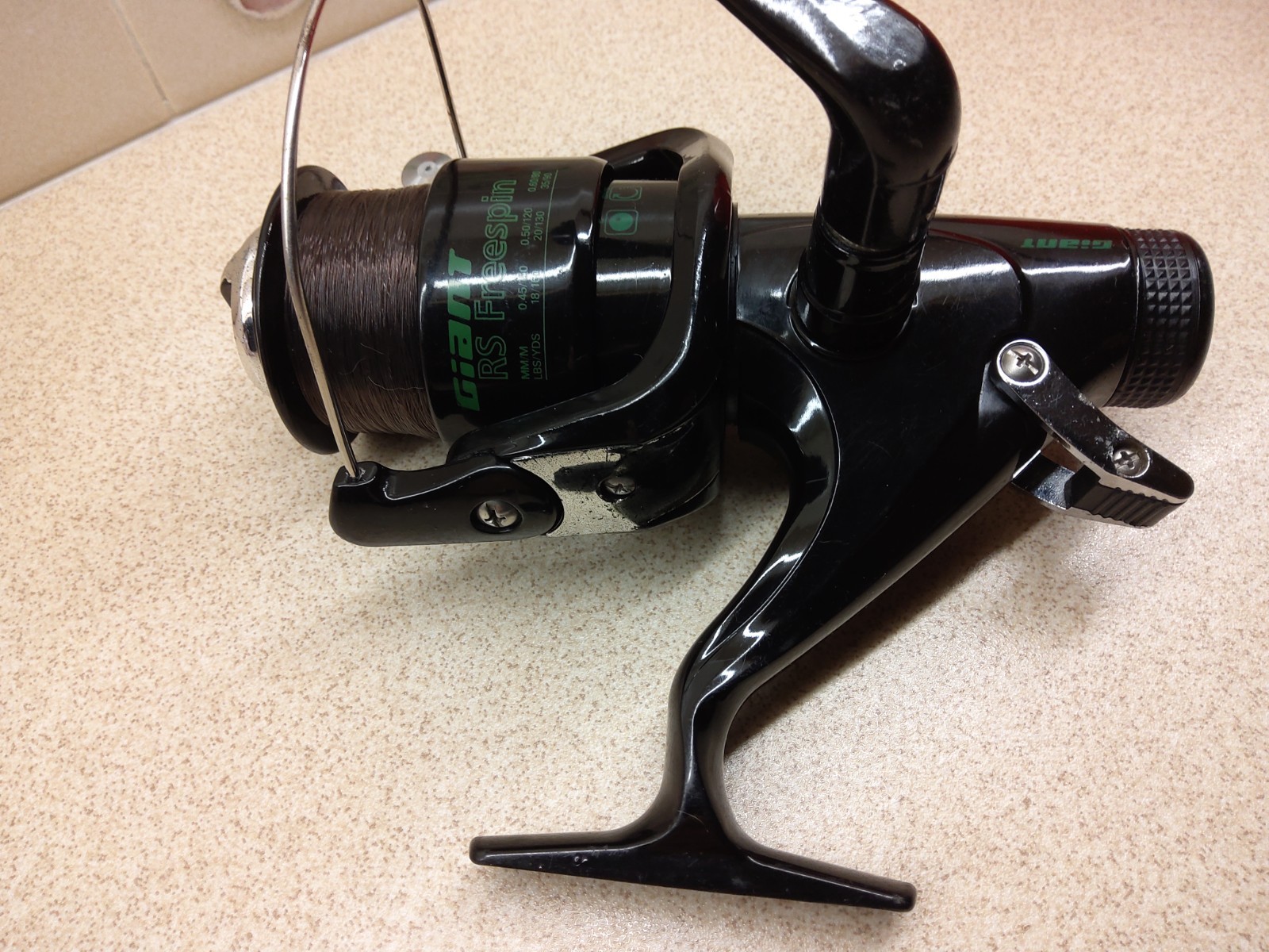 GIANT RS FREESPIN  FISHING REEL (USED)