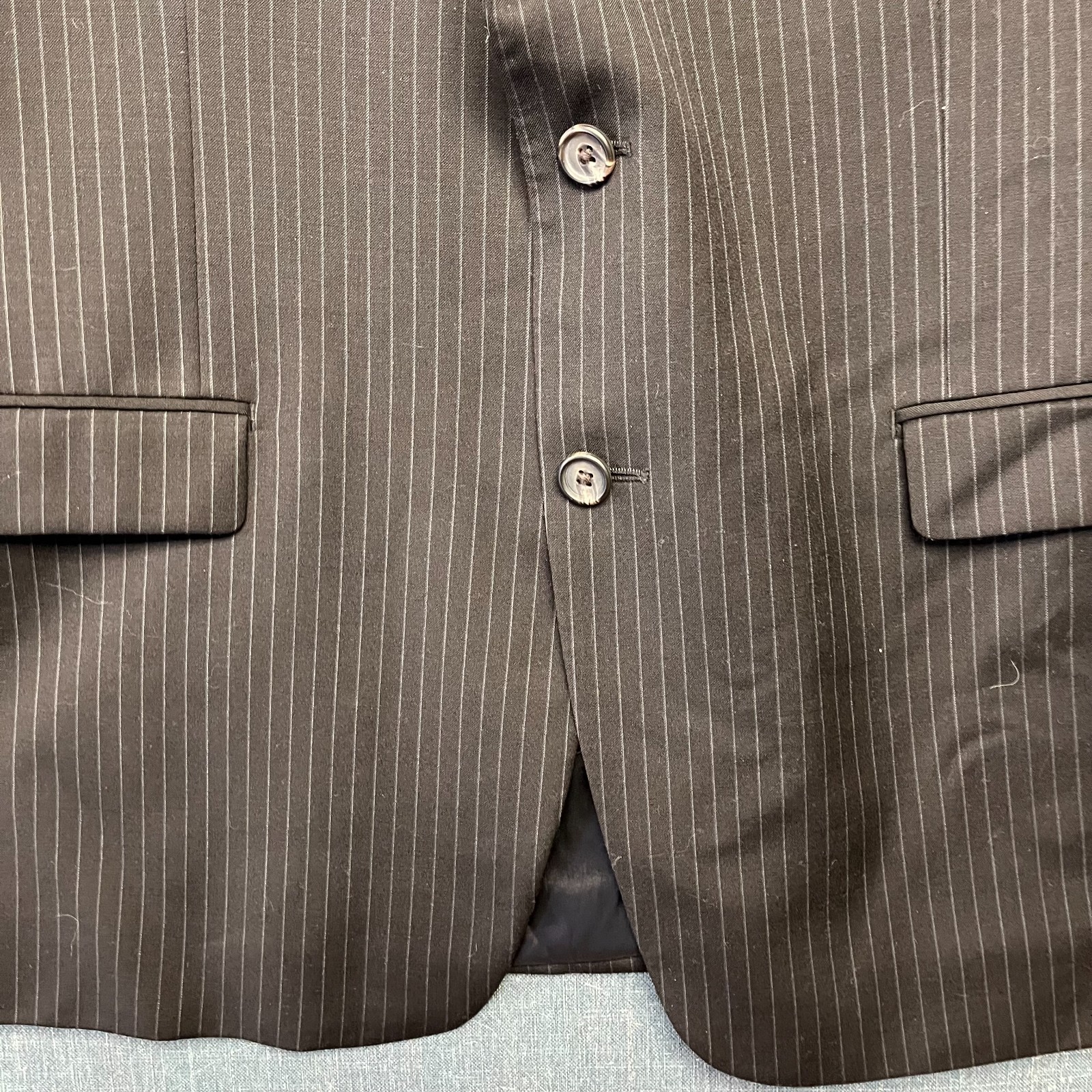 Lauren Ralph Lauren Men's Pinstripe Suit Size42R Black 2 Button Pleated 100%Wool thumbnail 3