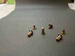 10 Stück 8 mm runder Flachkopf Alt-Messing 8 mm Schraubnieten