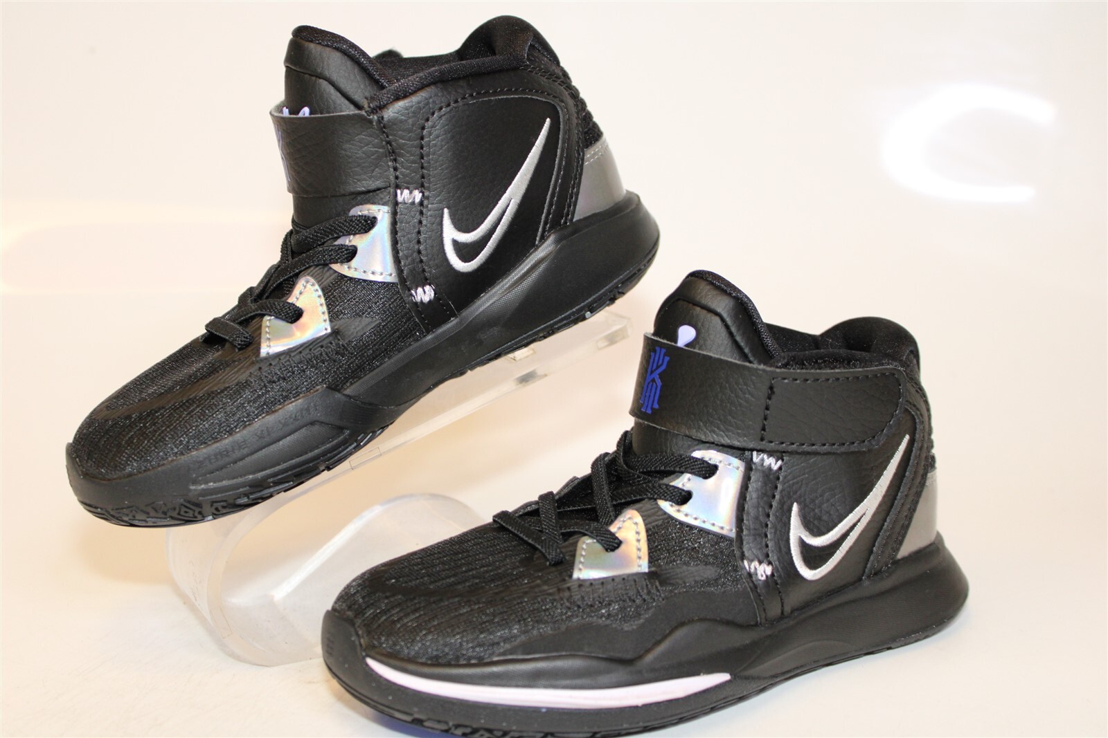 Nike Kyrie Youth NEW Child Boys Size 11 28 Infinity Basketball Shoes DD0332-005