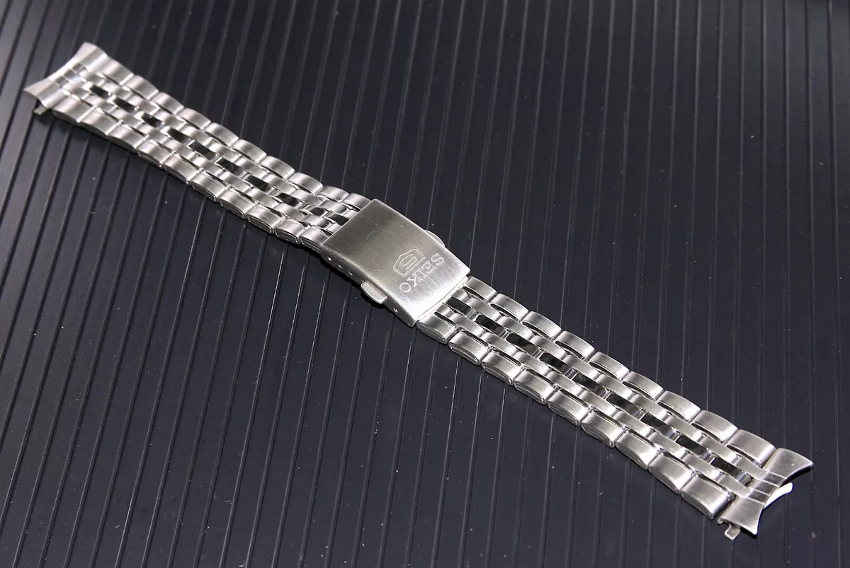 Seiko 5 top solid link bracelet