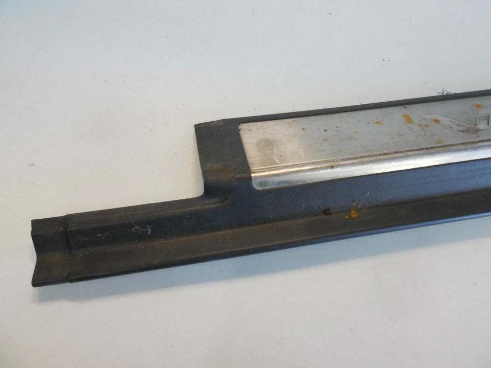 00-06 Panel de cubierta de placa de desgaste de umbral de puerta lateral izquierda trasera mercedes-benz s600 v12 Foto 3 de 4