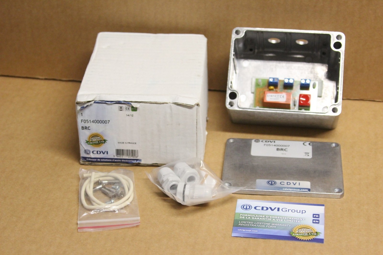 Boitier relais CDVI F0514000007 pour commande de ventouse et gache