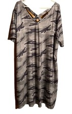Women's 4XL Gray Camouflage V-Neck Dress From Shein Curve W/Criss Cross Back