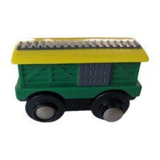 Wooden Railway Brio Compatible Magnetic Box Farm Car with Sliding Door