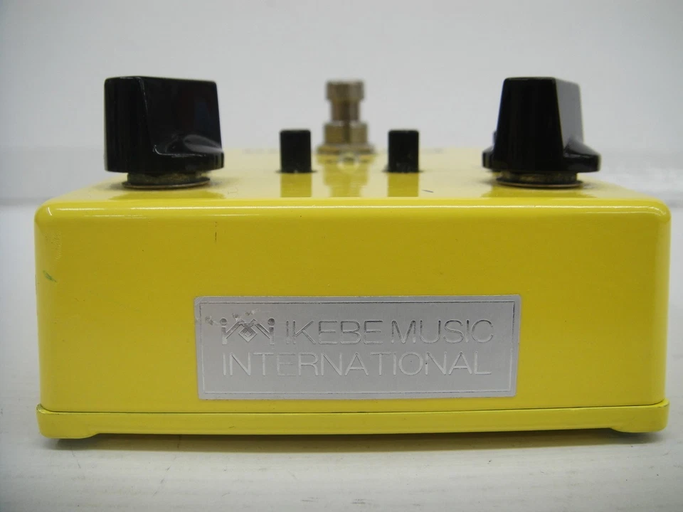 Pedal de efectos para guitarra sintetizador analógico MI Audio Pollyanna Octave Fuzz probado Foto 4 de 4