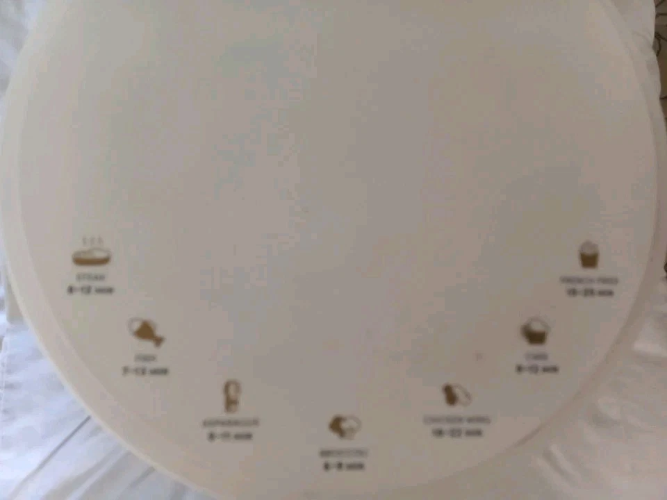 Freidora de Aire Aroma Blanca Modelo: AAF-360 130V 60HZ 900W Solo CA Foto 3 de 4